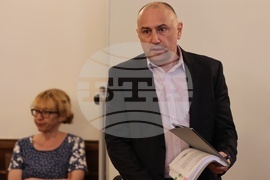 Парламент - Комисия по бюджет и финанси