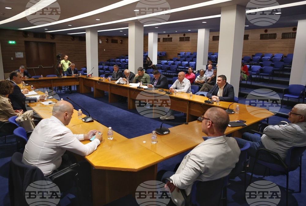 Парламент - Комисия по отбрана - заседание