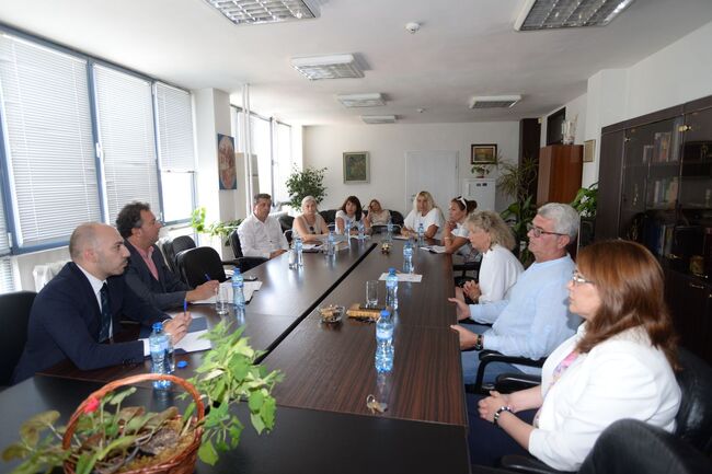 Заместник-министър Борислав Ганчев призова институциите да използват ефективно „сините стаи“ в Силистра и Добрич    