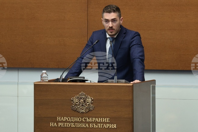 Васил Стефанов от ПП-ДБ влиза в парламента на мястото на Кирил Петков, реши ЦИК