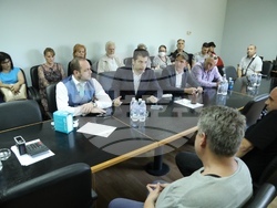 Министър-председателят Кирил Петков направи изненадваща проверка на ТЕЦ „Брикел“ в Гълъбово.