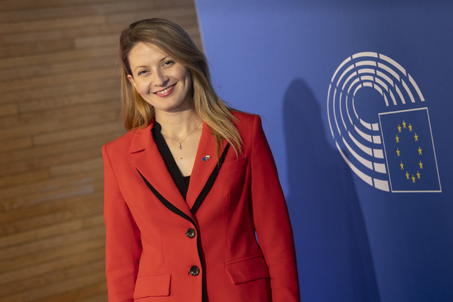 Цветелина Пенкова: В Европа има солиден наличен капитал, който трябва да се инвестира в икономиките на страните от ЕС, включително и в България 