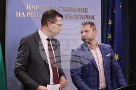 Парламент - Делян Добрев - Станислав Анастасов - изявления