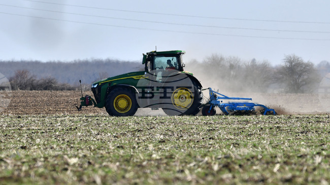 Земеделските стопани у нас ще могат да коригират технически грешки в заявленията за акциза на газьола от 23 до 27 март