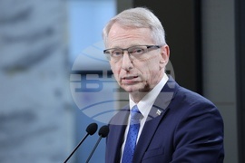 Парламент - Николай Денков - брифинг