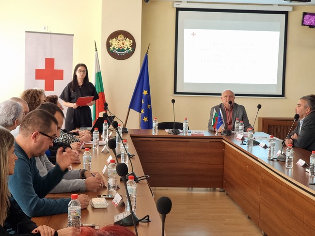 БЧК доказа, че е достоен партньор на държавата в дейностите в подкрепа при различните кризисни ситуации, каза д-р Кубатева в Кърджали