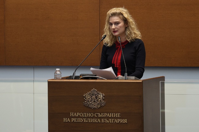Решението за включването на Община Монтана в Старопланинския туристически район е в правомощията на Общинския съвет, напомни министър Динкова