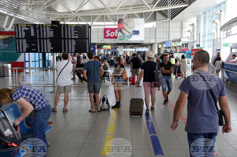 Посещенията на чужденци в България се увеличават със 118,1 процента през март