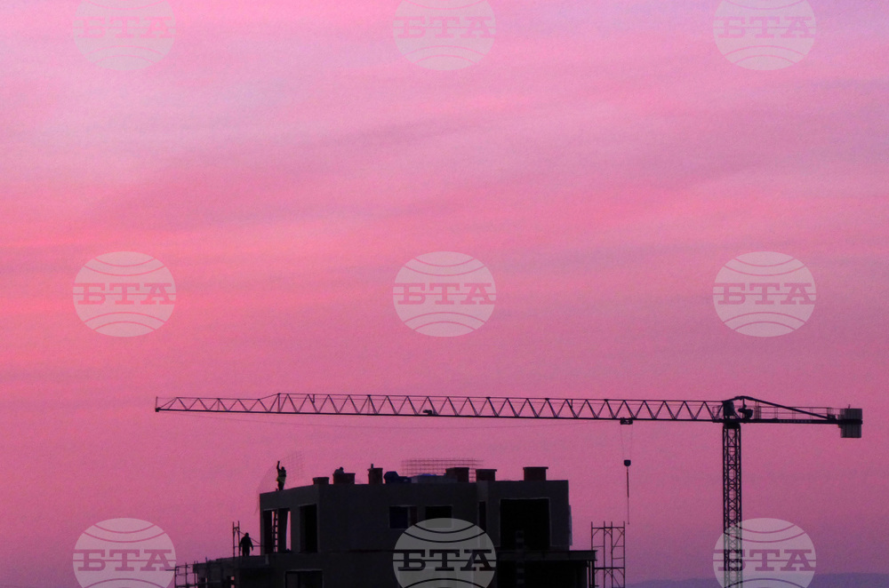 Business Climate Worsens in March