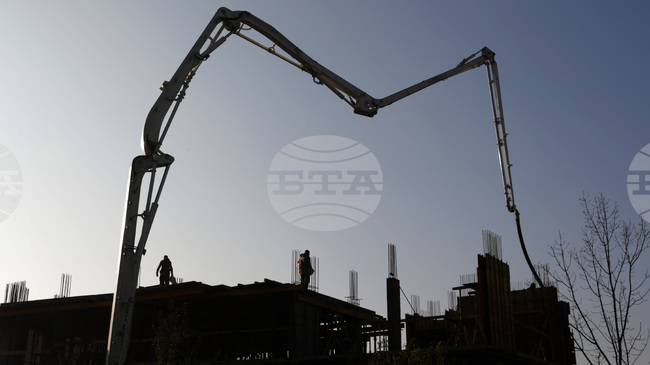 Q3 GDP Up by 3.2% Y/Y