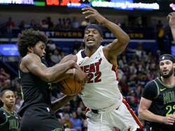 Heat Pelicans Basketball