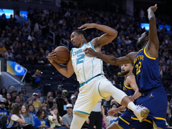 Hornets Warriors Basketball