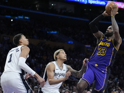 Spurs Lakers Basketball