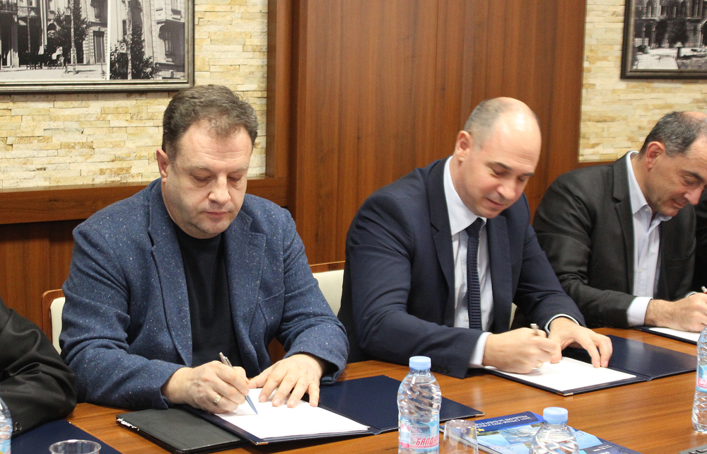 НСОРБ - Българска браншова камара на енергетиците - Българска асоциация електрически превозни средства – меморандум – подписване