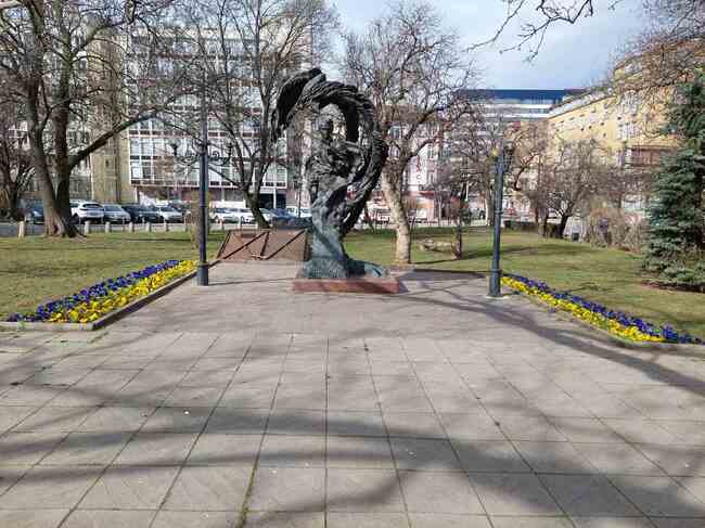 Сградата на Столичната община ще бъде осветена с цветовете на украинското знаме