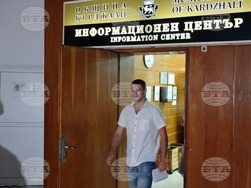 Близо 4000 кърджалийци подкрепиха подписката за пускане в експлоатация на неработещия открит общински плувен басейн