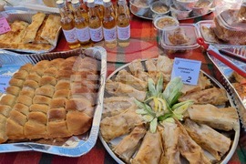 Априлци - празник на сланината и греяната ракия