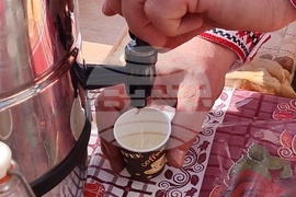 Априлци - празник на сланината и греяната ракия