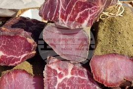 Априлци - празник на сланината и греяната ракия