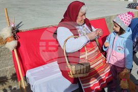 Село Райово - мартенски базар - мартеници