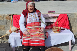 Село Райово - мартенски базар - мартеници