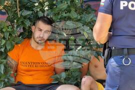 Футболни фенове - арест   