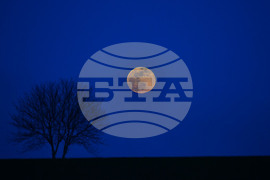 Село Китанчево - пълнолуние