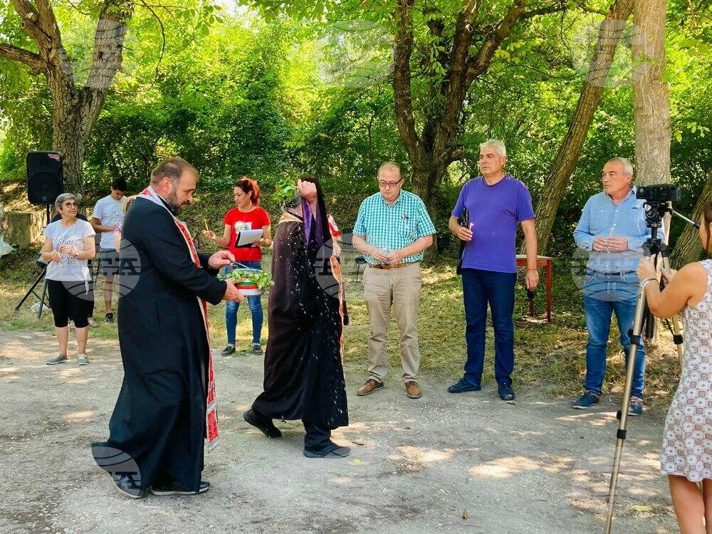 С курбан срещу стихии и градушки в Червен бряг почетоха деня на свети пророк Илия
