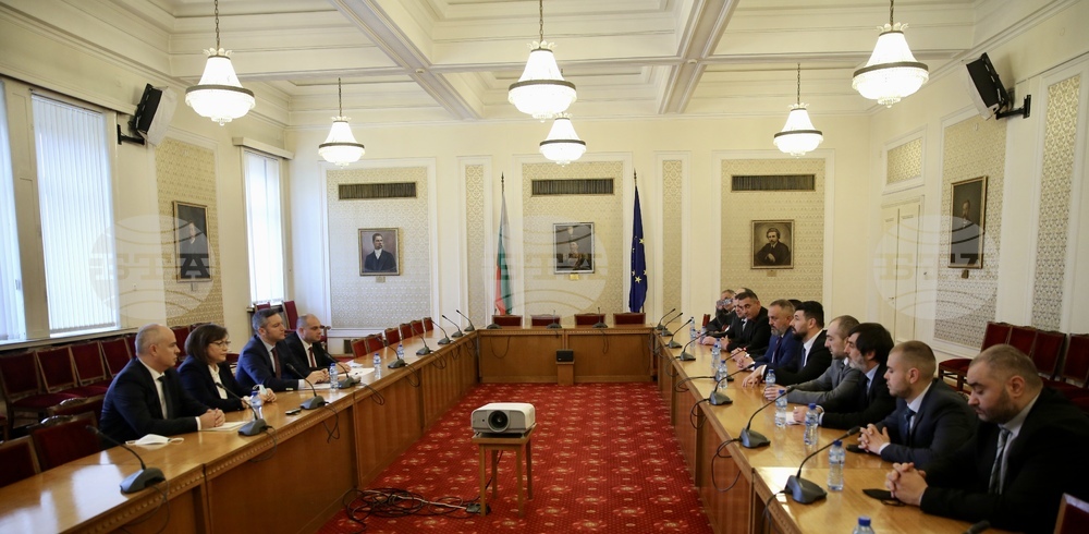 БСП се срещна с представители на българите в Северна Македония
