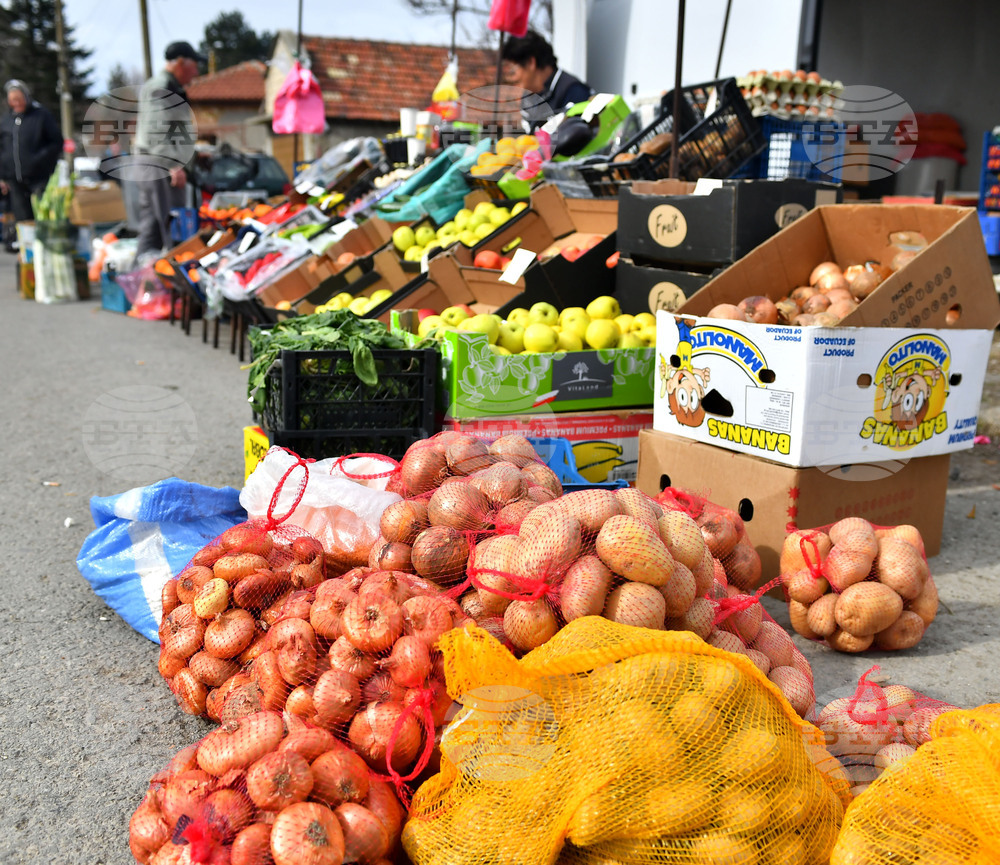 Село Подайва - пазарен ден