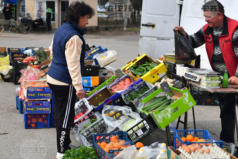 Село Подайва - пазарен ден