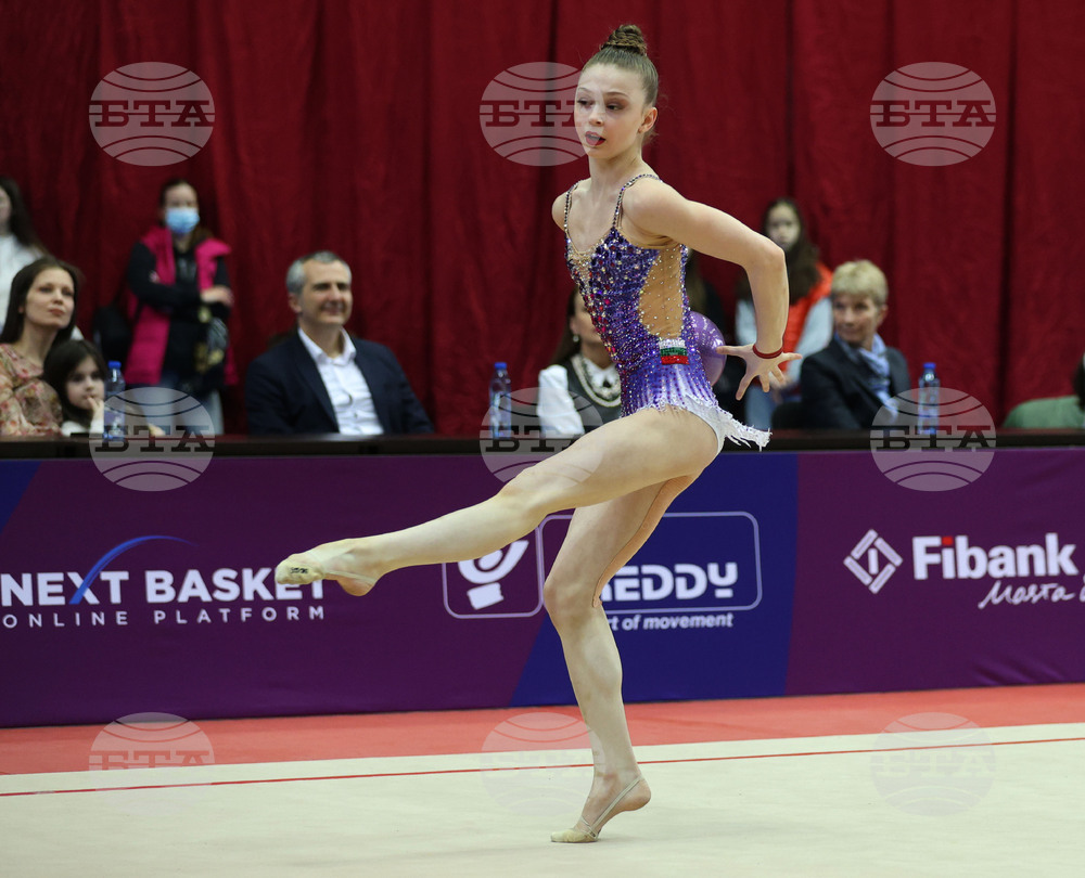 Официално контролно на националния отбор по художествена гимнастика