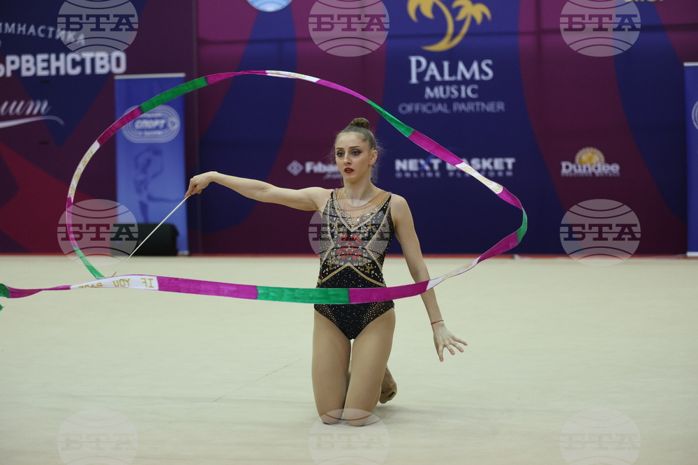 Официално контролно на националния отбор по художествена гимнастика