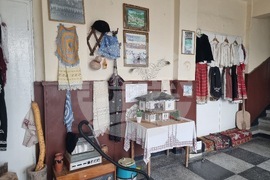 Село Костанденец - читалище - възстановка