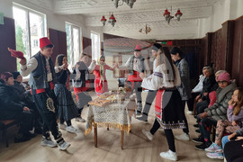 Село Костанденец - читалище - възстановка