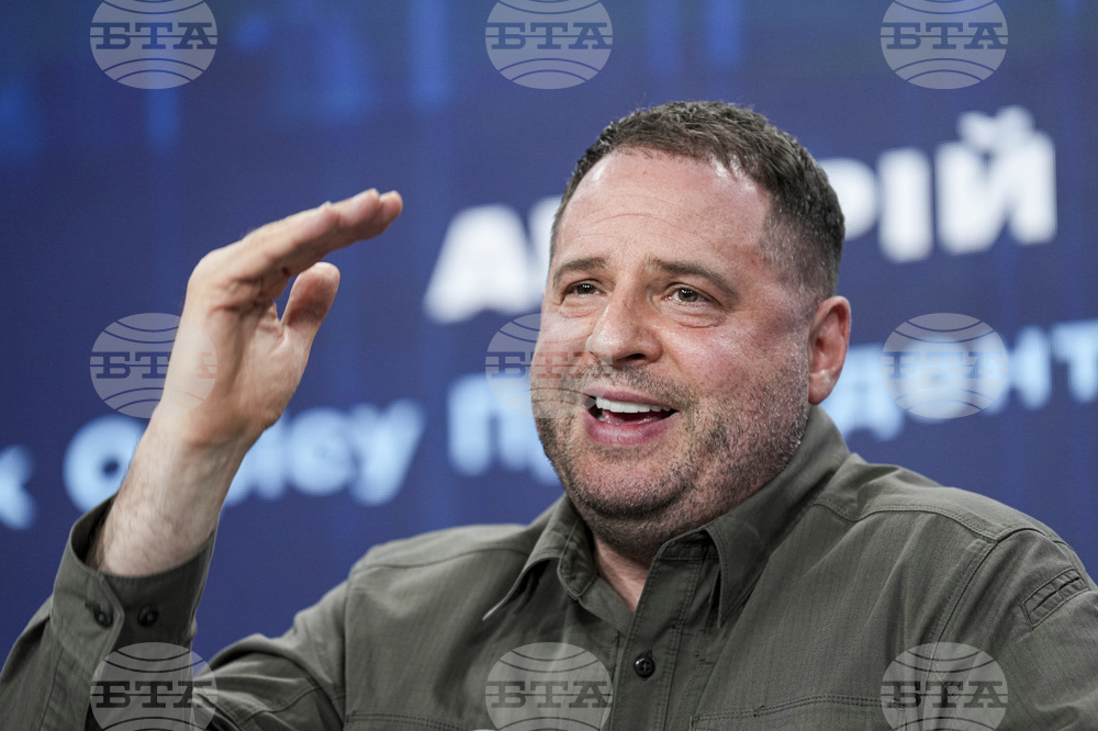 Украинските антикорупционни власти са претърсили офиса на началника на украинската президентска канцелария Андрий Ермак 