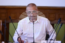 Парламент - Комисия по правата на човека, вероизповеданията и жалбите на гражданите