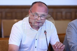 Парламент - Комисия по правата на човека, вероизповеданията и жалбите на гражданите