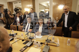"БСП за България" - депутати - консултации