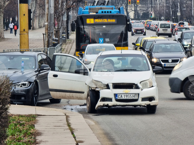 Пътен инцидент