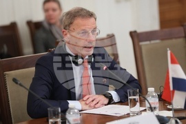 Парламент - Комисия по въпросите на Европейския съюз, Шенгенското пространство и Еврозоната