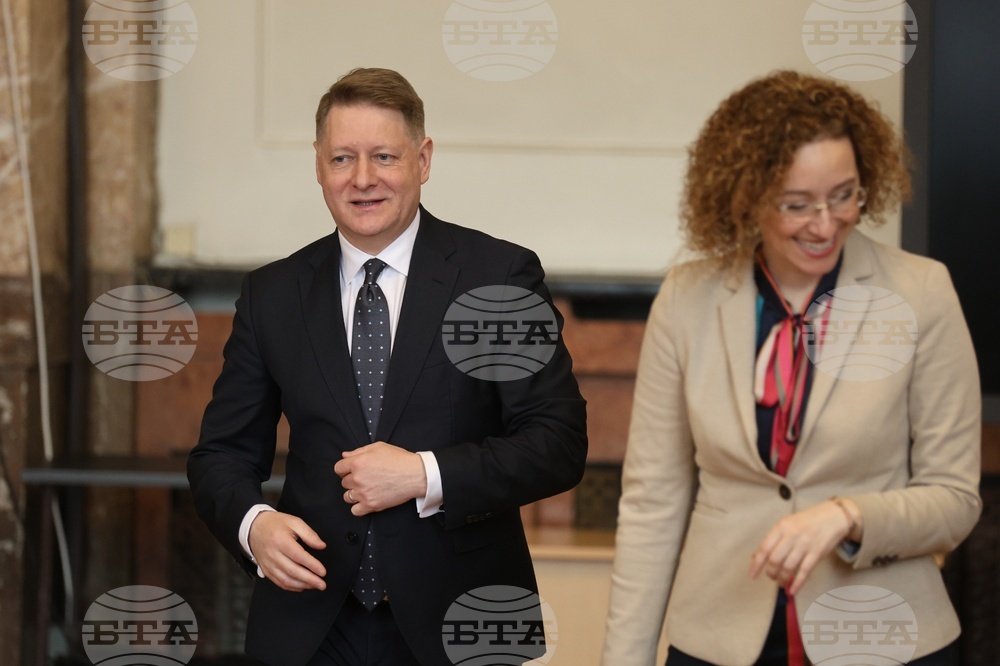 Козмин Боянджиу - Иванка Шалапатова - студенти - среща