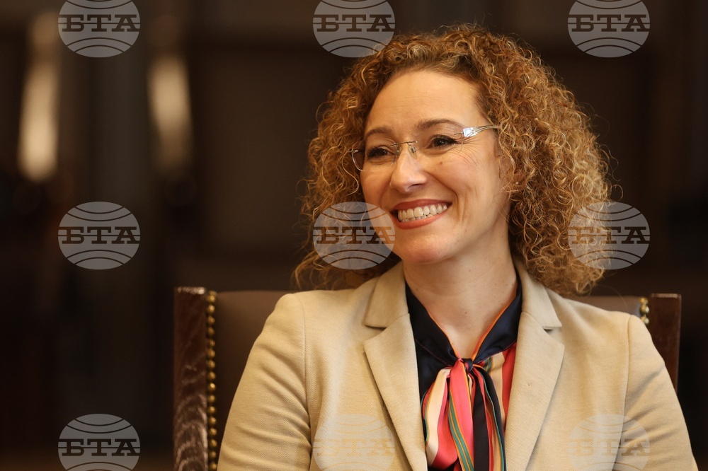 Minister of Labour and Social Policy: Ivanka Shalapatova