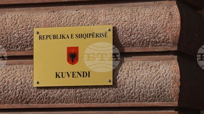 Заседанието в албанския парламент, на което трябваше да се разгледа свалянето на имунитета на вицепремиера Балуку, беше отложено