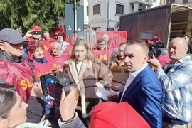 Румъния - служители на пощи - протест