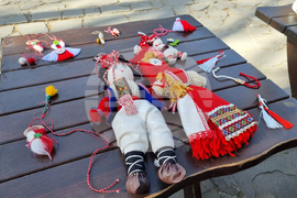 Добрич - работилница за мартеници - деца