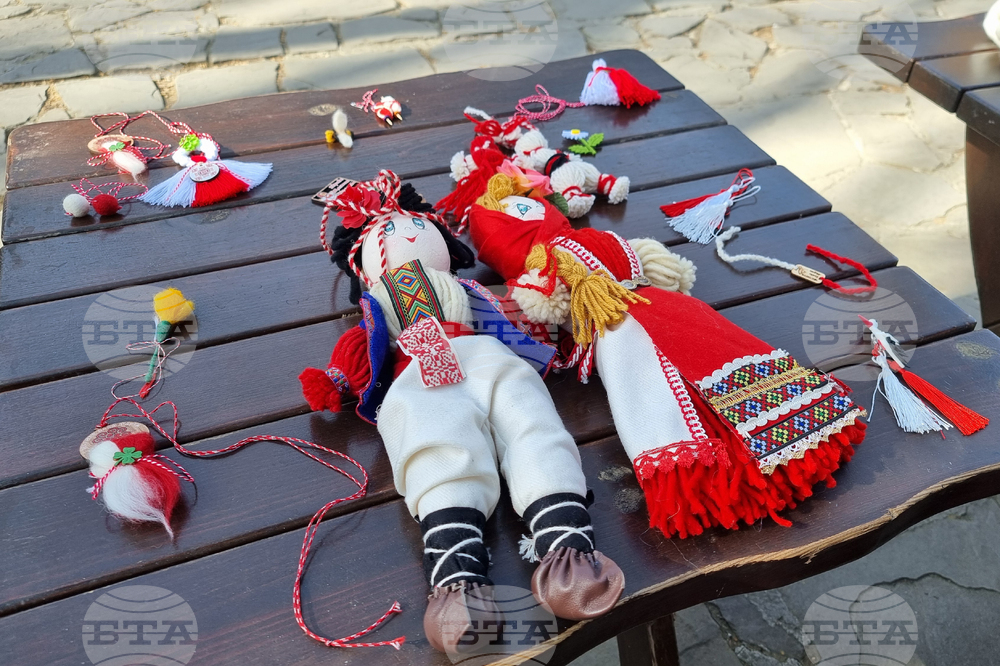 Добрич - работилница за мартеници - деца