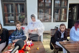 Добрич - работилница за мартеници - деца