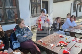 Добрич - работилница за мартеници - деца