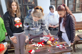 Добрич - работилница за мартеници - деца